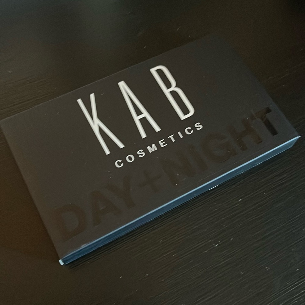 KAB Day and Night Pallette